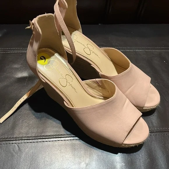 Jessica Simpson Shoes - Picture 2 of 3